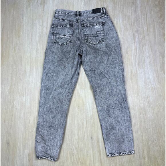 American Eagle Gray Acid Wash Distressed Destroyed Denim High Rise Mom Jeans 4 - Picture 6 of 16